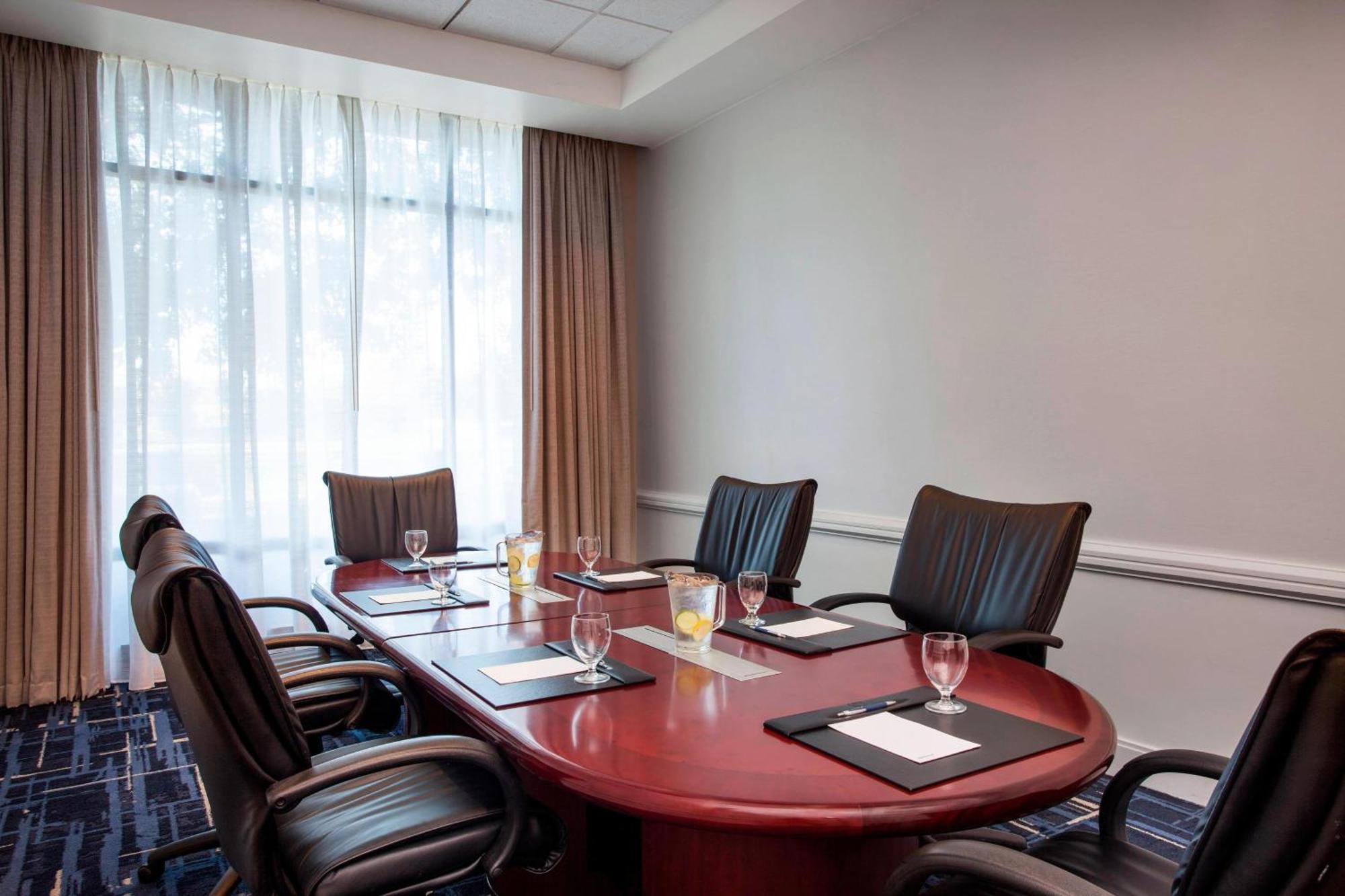 Sheraton Suites Philadelphia Airport Ngoại thất bức ảnh